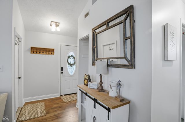 6710 Limerick Court, Indianapolis, IN 46250