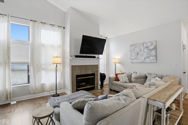 6710 Limerick Court, Indianapolis, IN 46250