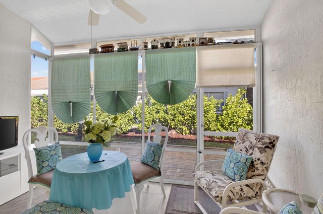 6247 Heliconia Road, Delray Beach, FL 33484