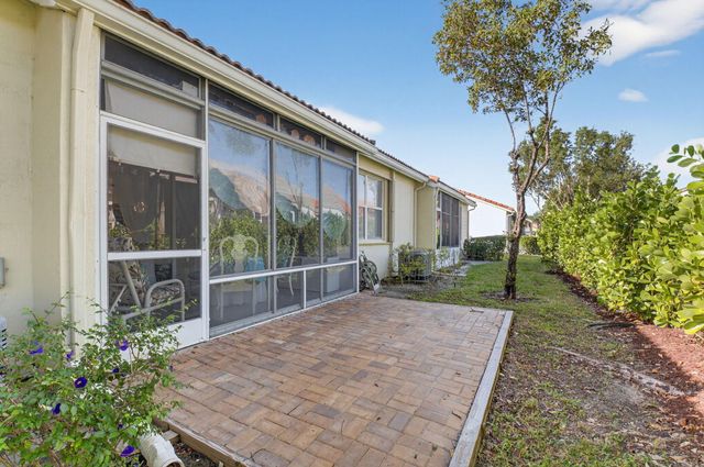 6247 Heliconia Road, Delray Beach, FL 33484