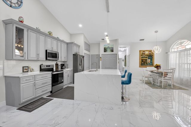 6247 Heliconia Road, Delray Beach, FL 33484