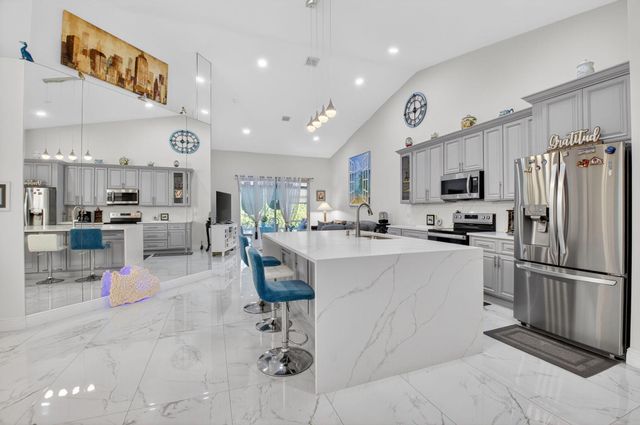 6247 Heliconia Road, Delray Beach, FL 33484