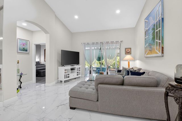 6247 Heliconia Road, Delray Beach, FL 33484