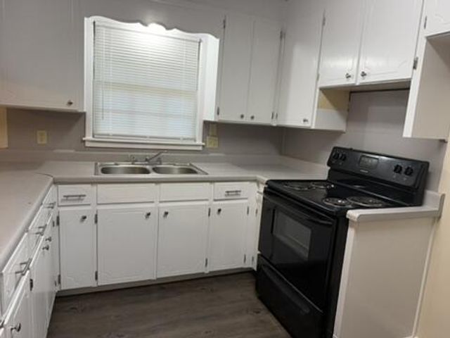 1607 Brougham Ct., Dothan, AL 36301
