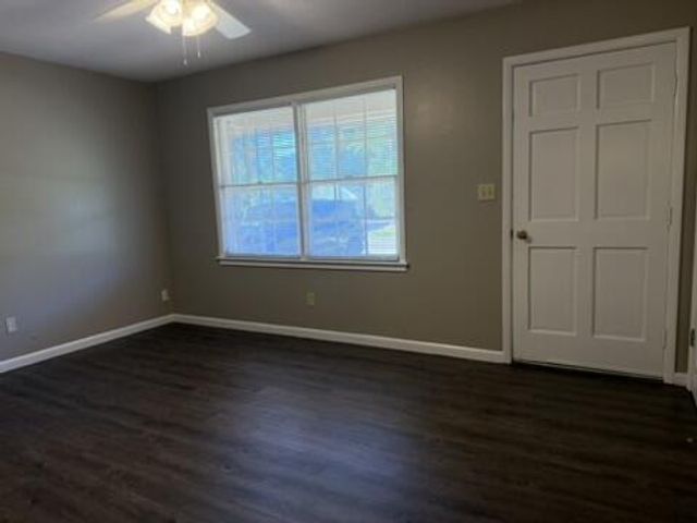 1607 Brougham Ct., Dothan, AL 36301