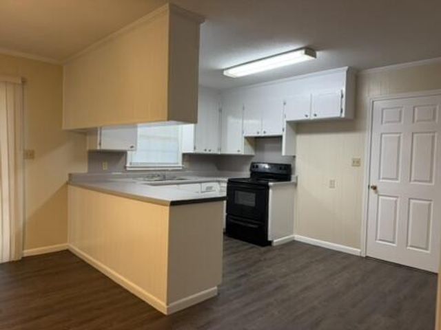 1607 Brougham Ct., Dothan, AL 36301