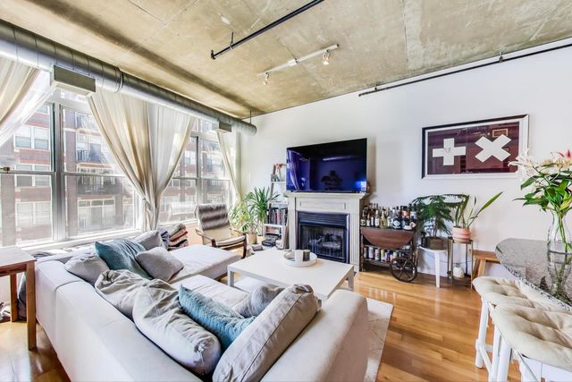 111 S MORGAN Street 510, Chicago, IL 60607