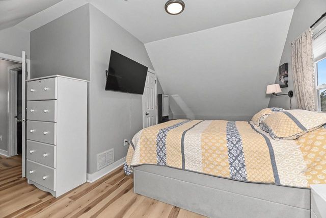 3551 E Armour AVENUE, Cudahy, WI 53110