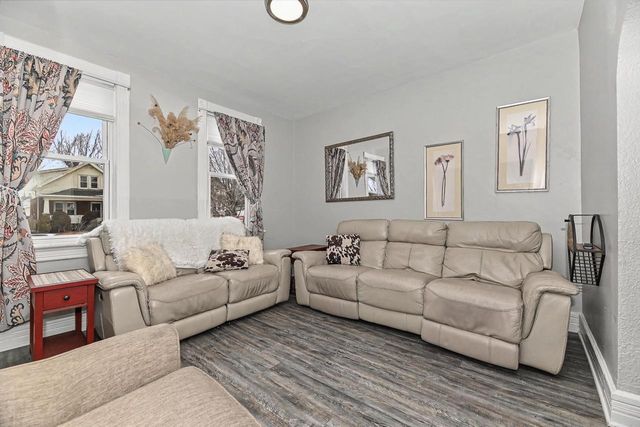 3551 E Armour AVENUE, Cudahy, WI 53110