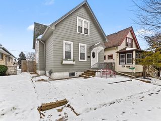 3551 E Armour AVENUE, Cudahy, WI 53110