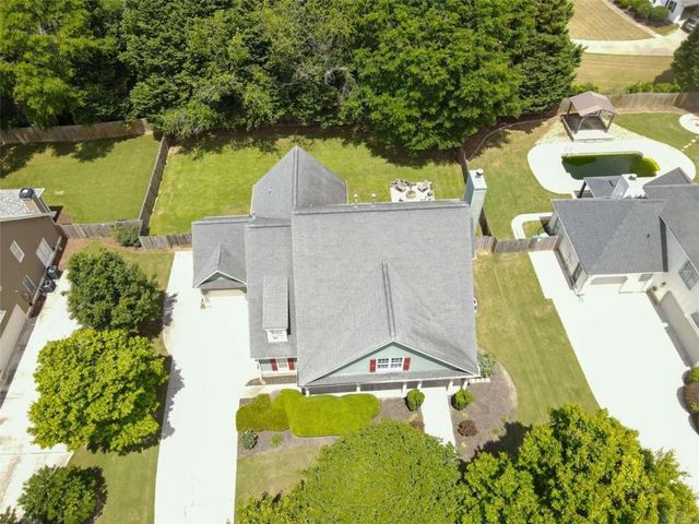 330 Bay Grove Road, Loganville, GA 30052