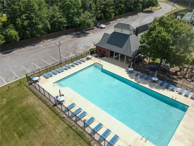 330 Bay Grove Road, Loganville, GA 30052