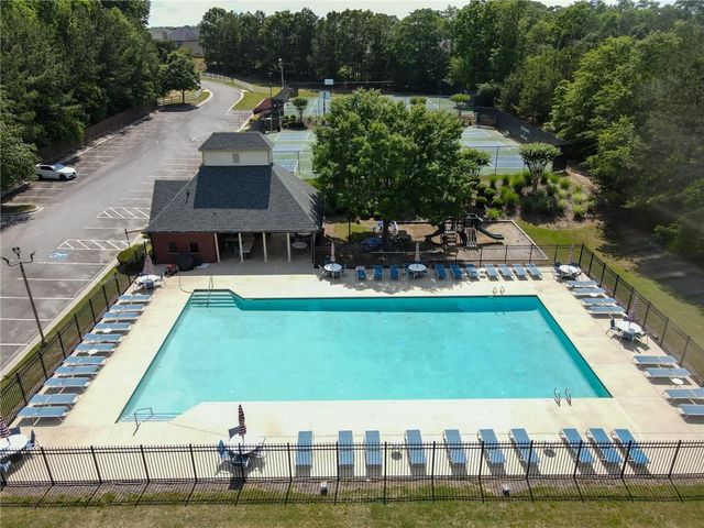 330 Bay Grove Road, Loganville, GA 30052