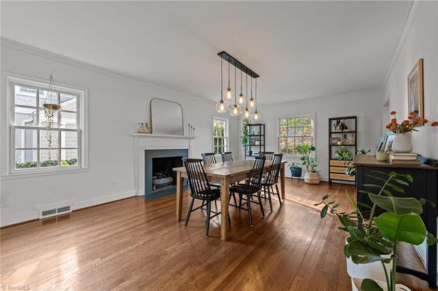 124 Beverly Place, Greensboro, NC 27403