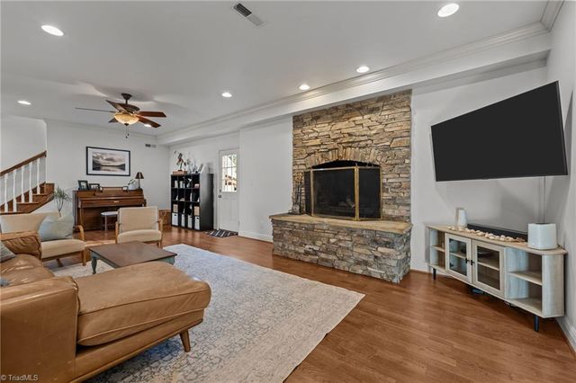 124 Beverly Place, Greensboro, NC 27403