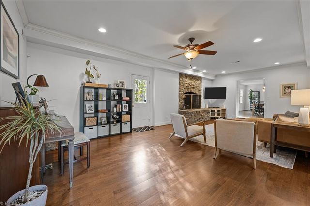 124 Beverly Place, Greensboro, NC 27403