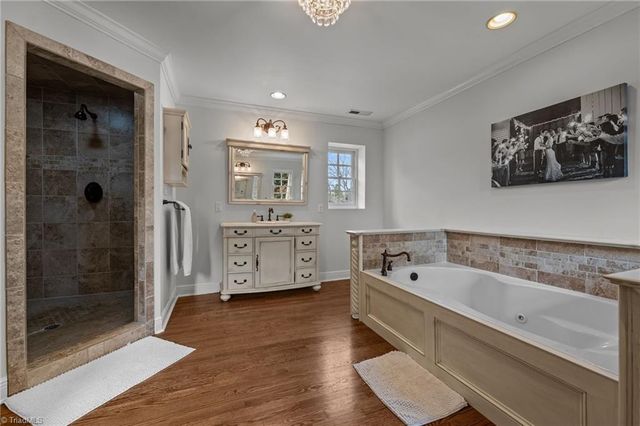 124 Beverly Place, Greensboro, NC 27403