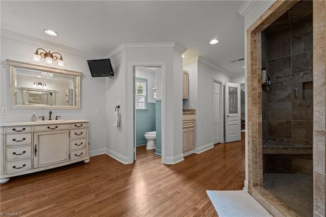 124 Beverly Place, Greensboro, NC 27403