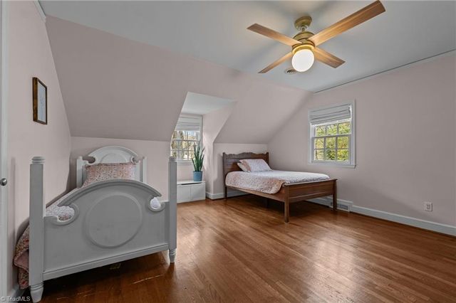 124 Beverly Place, Greensboro, NC 27403