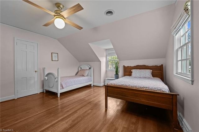 124 Beverly Place, Greensboro, NC 27403