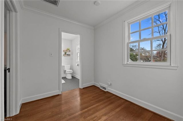 124 Beverly Place, Greensboro, NC 27403