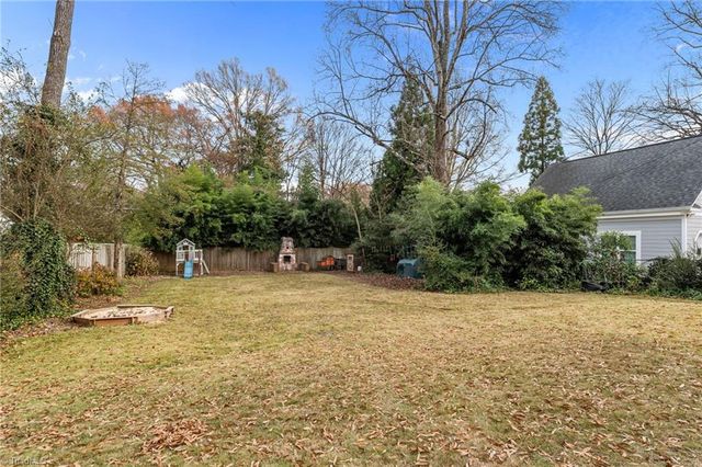 124 Beverly Place, Greensboro, NC 27403