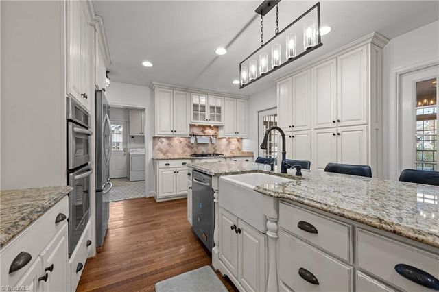 124 Beverly Place, Greensboro, NC 27403