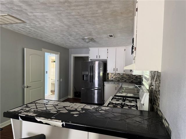 813 E Central Street, Siloam Springs, AR 72761