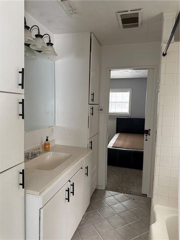 813 E Central Street, Siloam Springs, AR 72761