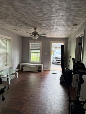 813 E Central Street, Siloam Springs, AR 72761