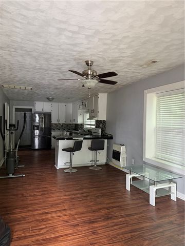 813 E Central Street, Siloam Springs, AR 72761