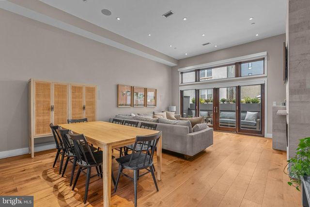 308 N 2ND ST, Philadelphia, PA 19106