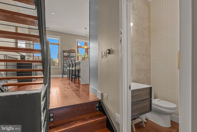 308 N 2ND ST, Philadelphia, PA 19106