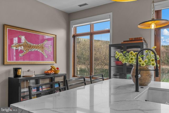 308 N 2ND ST, Philadelphia, PA 19106