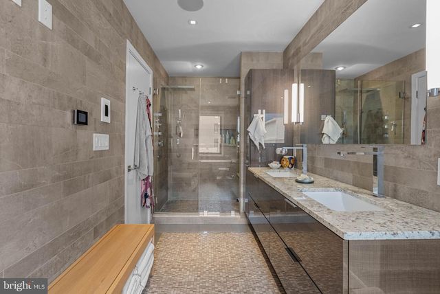 308 N 2ND ST, Philadelphia, PA 19106