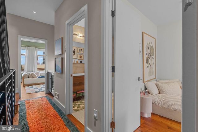 308 N 2ND ST, Philadelphia, PA 19106