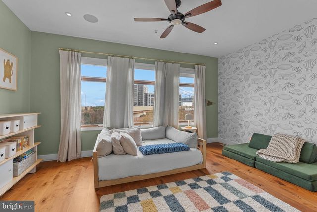 308 N 2ND ST, Philadelphia, PA 19106