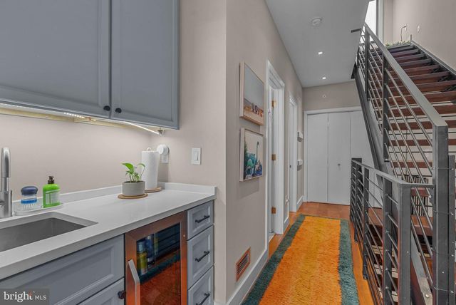 308 N 2ND ST, Philadelphia, PA 19106