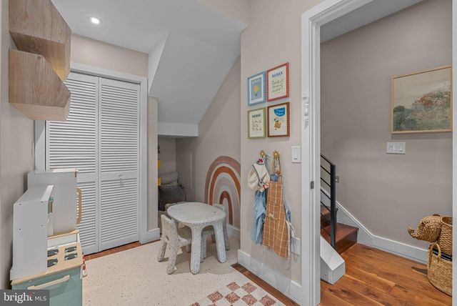 308 N 2ND ST, Philadelphia, PA 19106