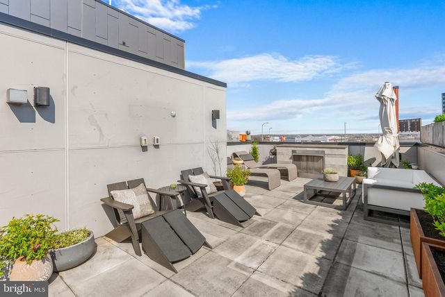 308 N 2ND ST, Philadelphia, PA 19106