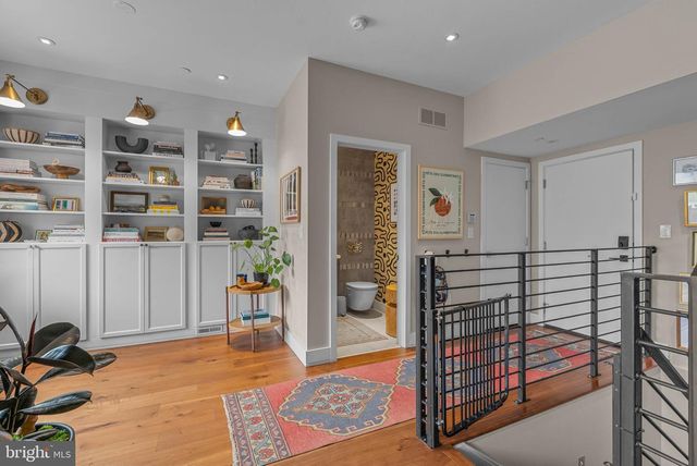 308 N 2ND ST, Philadelphia, PA 19106