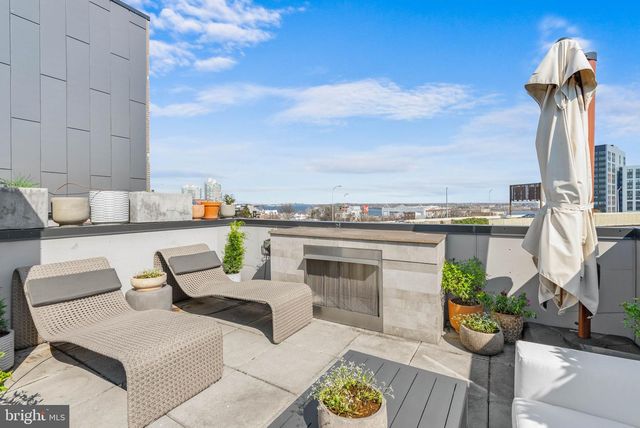 308 N 2ND ST, Philadelphia, PA 19106