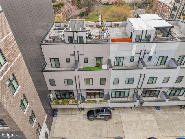 308 N 2ND ST, Philadelphia, PA 19106