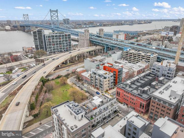 308 N 2ND ST, Philadelphia, PA 19106