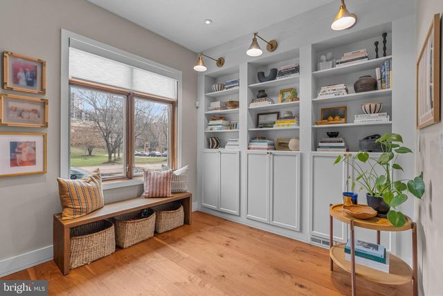 308 N 2ND ST, Philadelphia, PA 19106