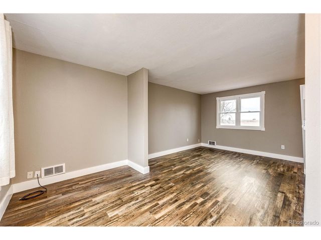 934 Starling Ln, Elizabeth, CO 80107