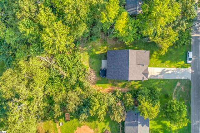 128 Broad Street, Wellford, SC 29385