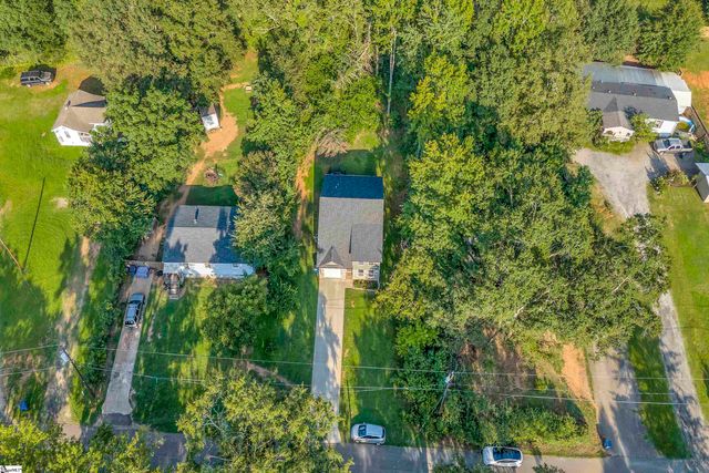 128 Broad Street, Wellford, SC 29385