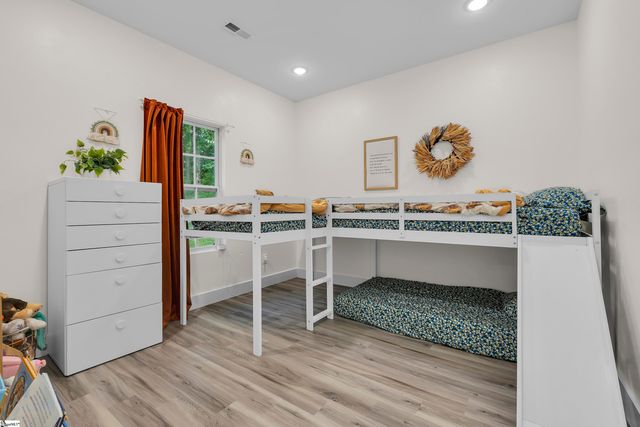 128 Broad Street, Wellford, SC 29385
