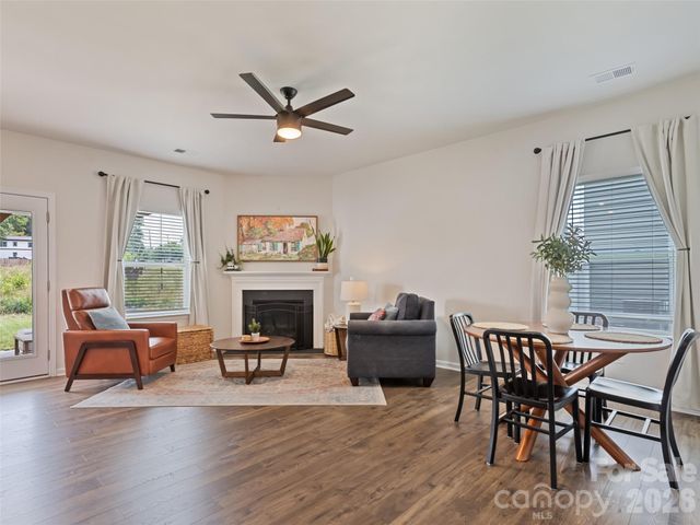 104 Wheatfield Road 8, Fletcher, NC 28732
